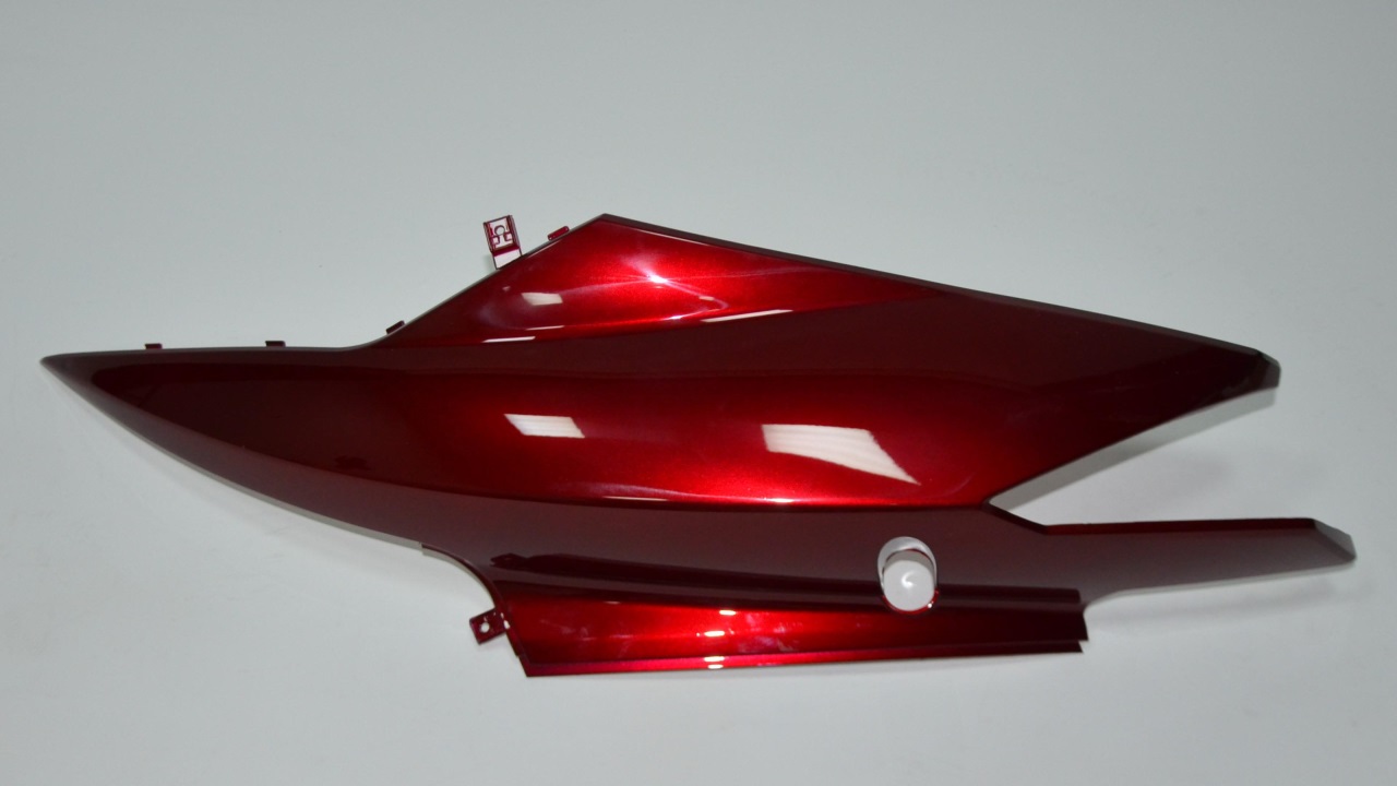 ARKA YAN PANEL SAĞ KIRMIZI (PESARO125)